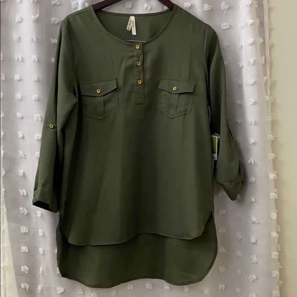 Shirt - Picture 1 of 3